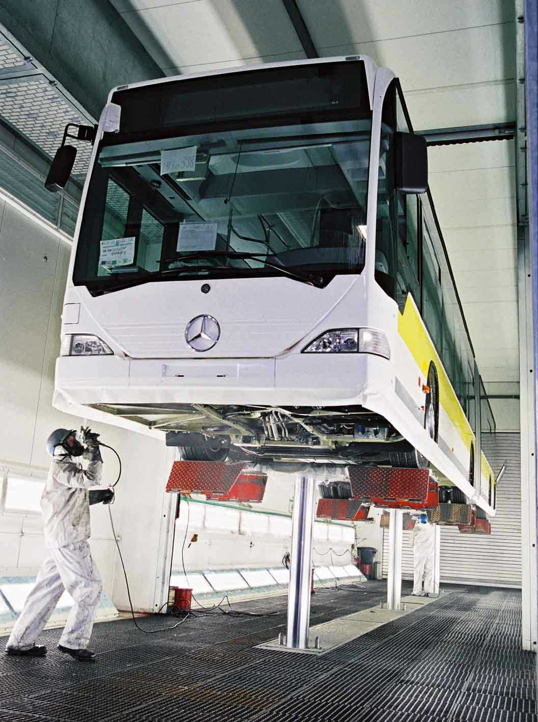 ליפט 3 בוכנות תת קרקעיות למשאיות Becker